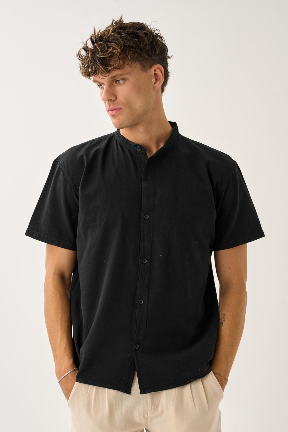 Erkek Yazlık Hakim Yaka Kısa Kol Düğmeli Rahat Kalıp %100 Pamuk Gömlek