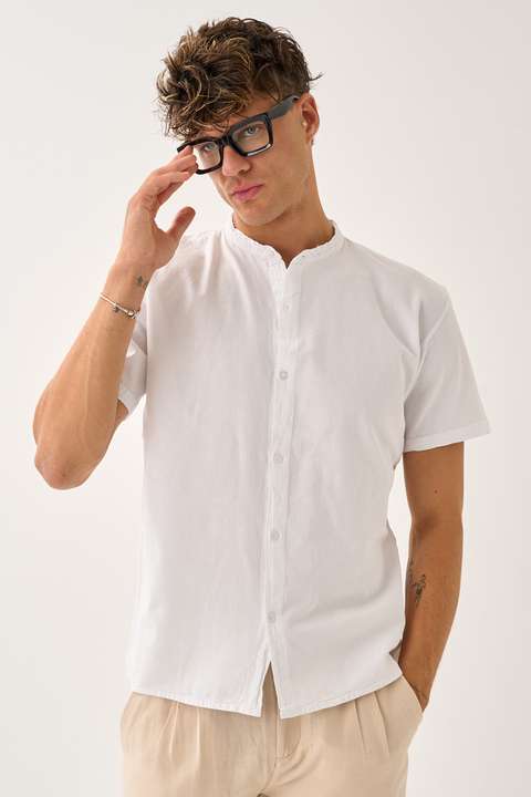 Beyaz Erkek Yazlık Hakim Yaka Kısa Kol Düğmeli Rahat Kalıp %100 Pamuk Gömlek E212