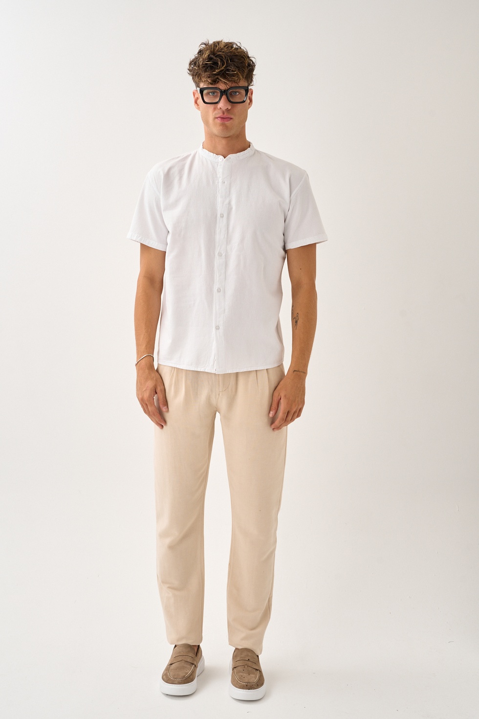 Erkek Yazlık Hakim Yaka Kısa Kol Düğmeli Rahat Kalıp %100 Pamuk Gömlek