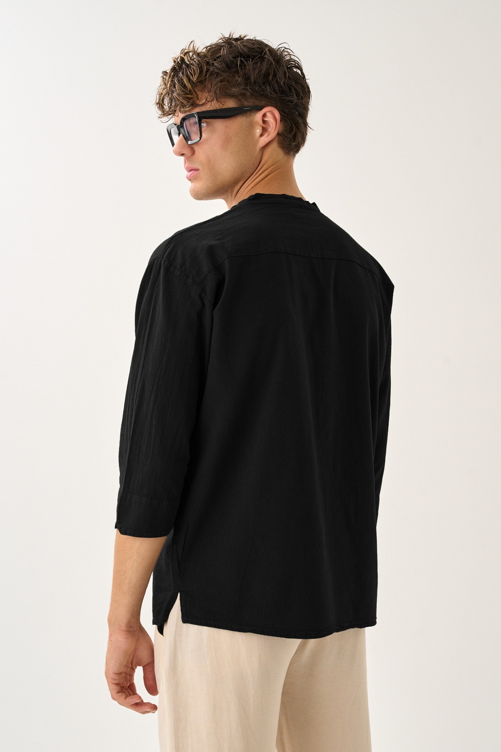 Erkek Fakir Kol V Yaka Rahat Kalıp %100 Pamuk Gömlek