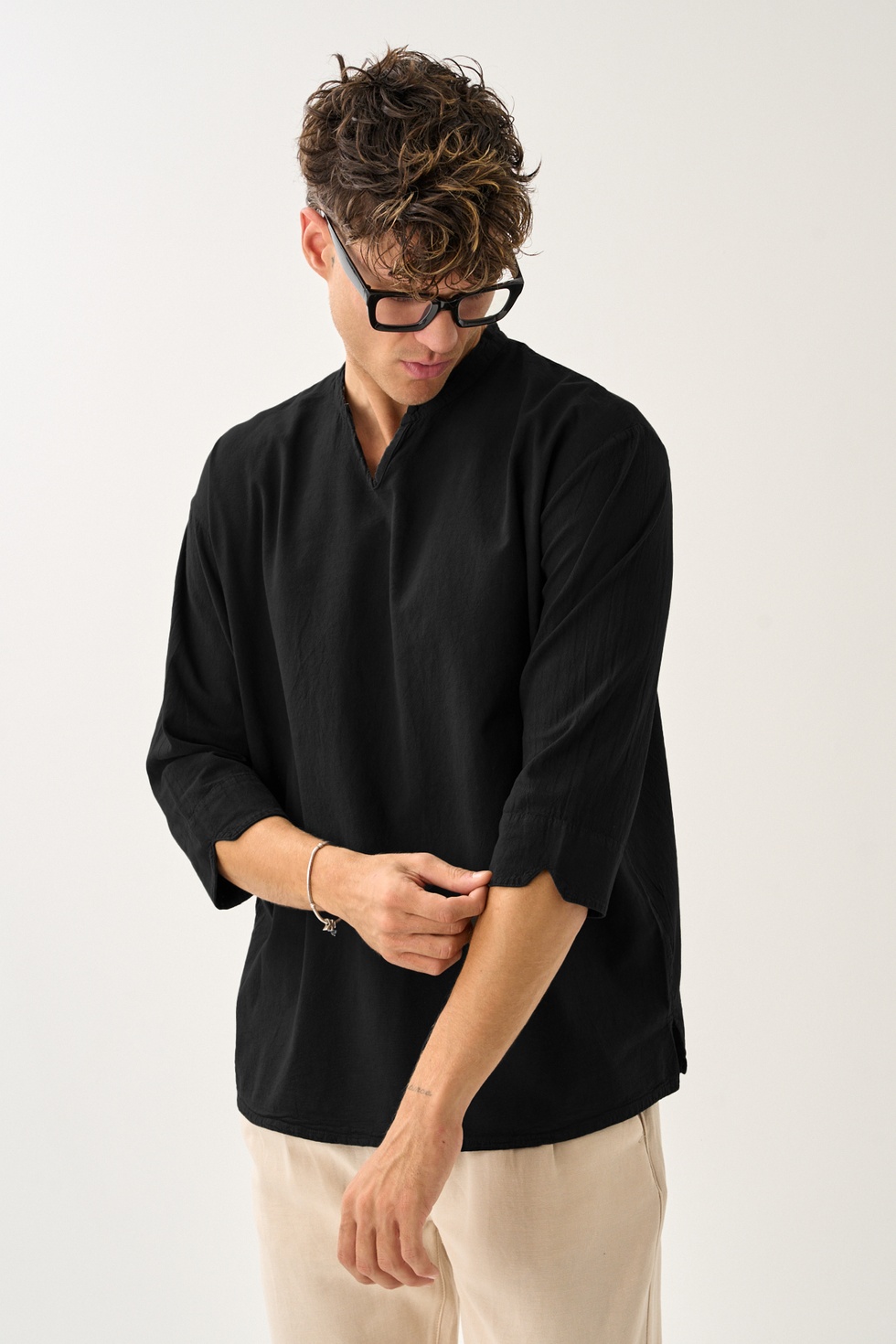 Erkek Fakir Kol V Yaka Rahat Kalıp %100 Pamuk Gömlek