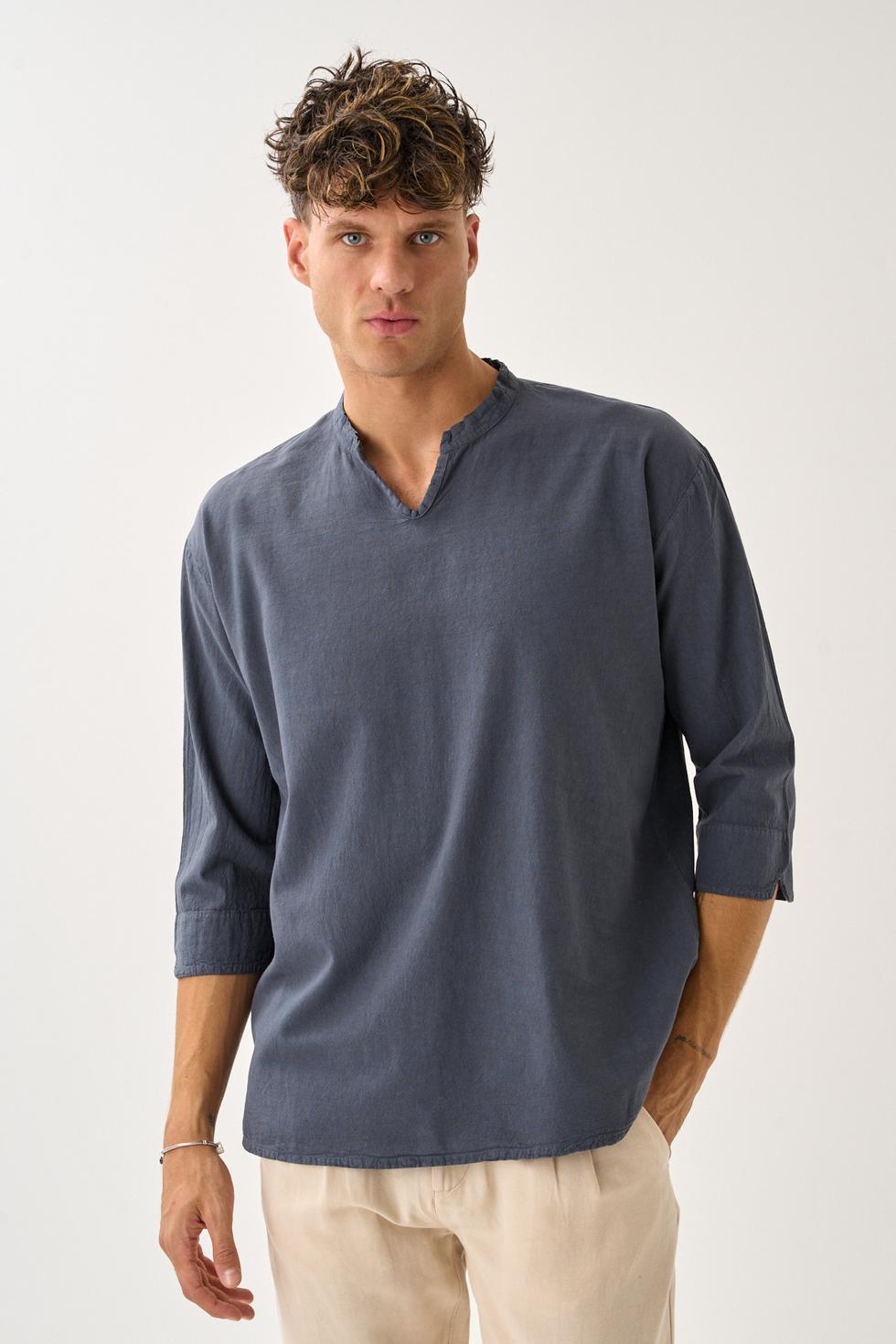 Erkek Fakir Kol V Yaka Rahat Kalıp %100 Pamuk Gömlek