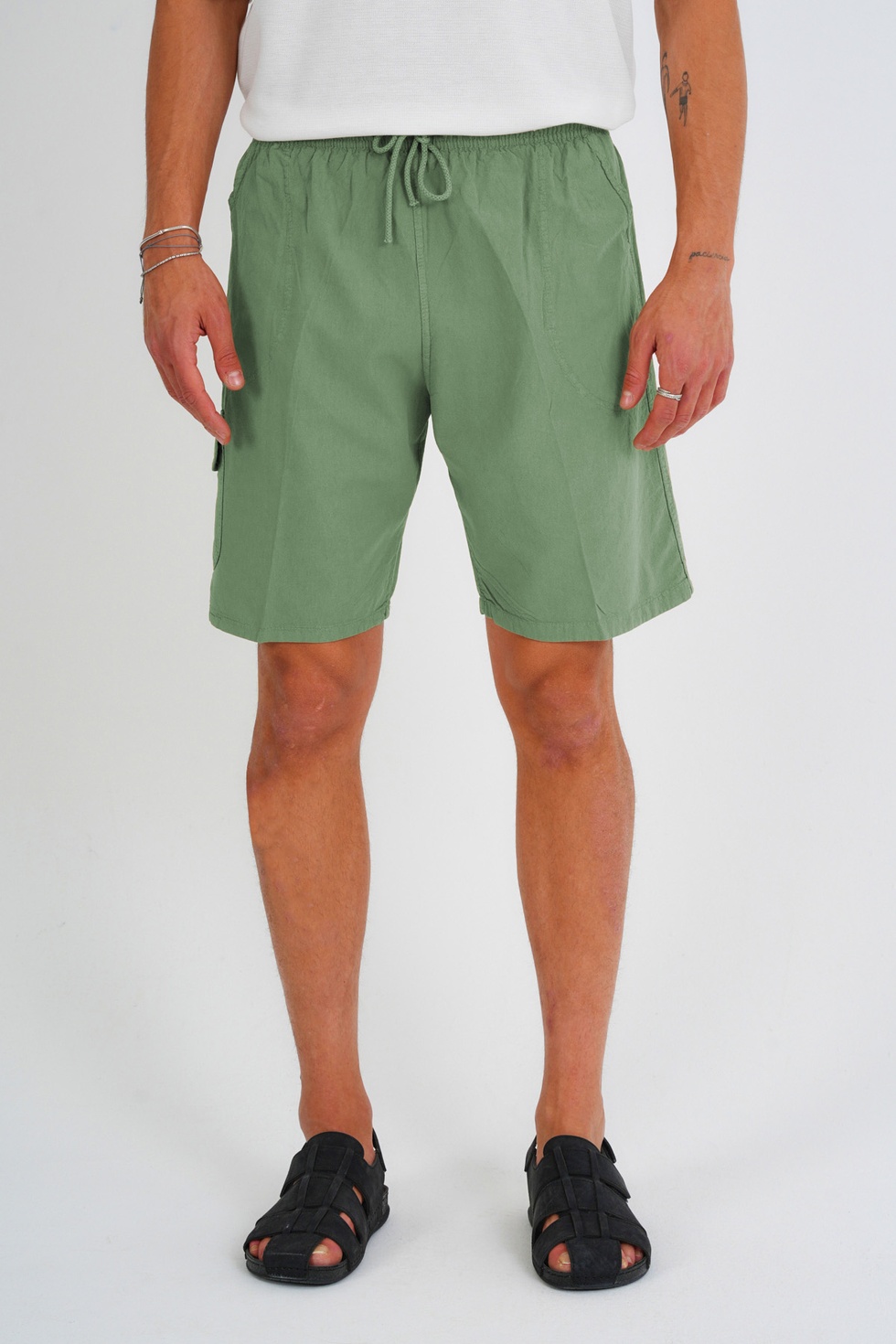 Yazlık Keten Görünümlü Kargo Cep Lastikli, Bol Kesim Şort