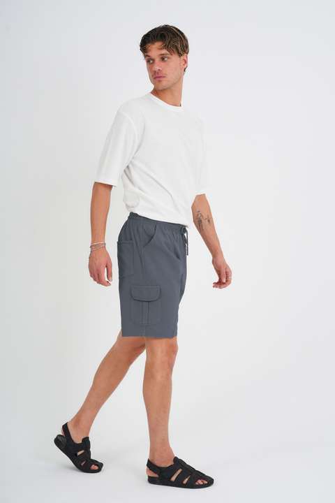 Antrasit Yazlık Keten Görünümlü Kargo Cep Lastikli, Bol Kesim Koyu Gri Şort E201