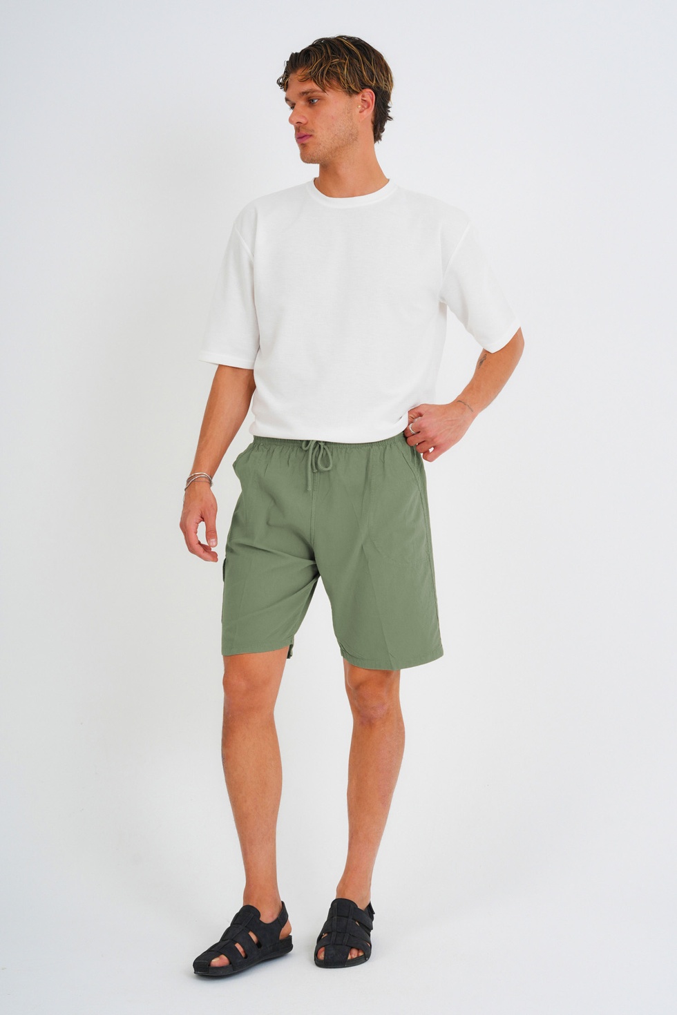 Yazlık Keten Görünümlü Kargo Cep Lastikli, Bol Kesim Şort