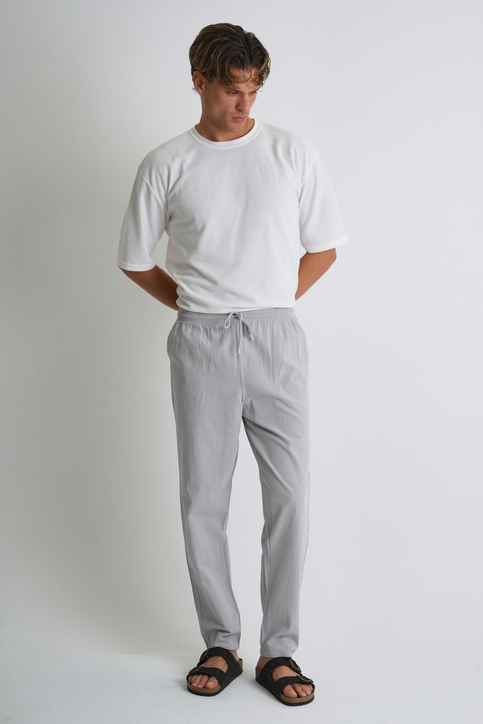 Erkek Yazlık Rahat Kalıp %100 Pamuk Keten Görünümlü Pantolon