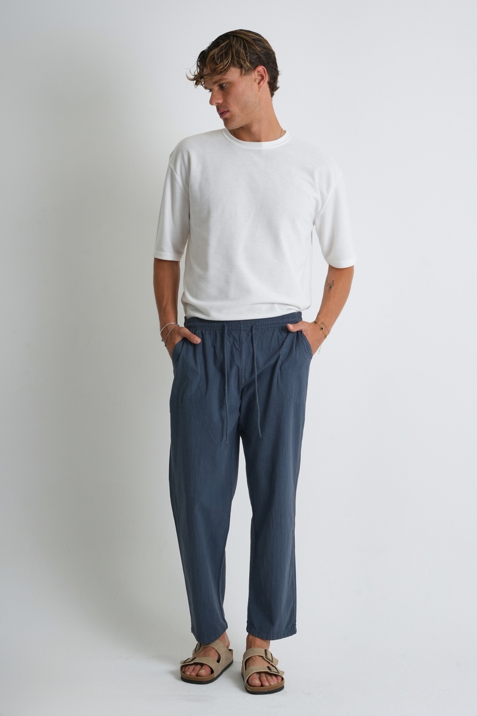 Erkek Yazlık Rahat Kalıp %100 Pamuk Keten Görünümlü Pantolon