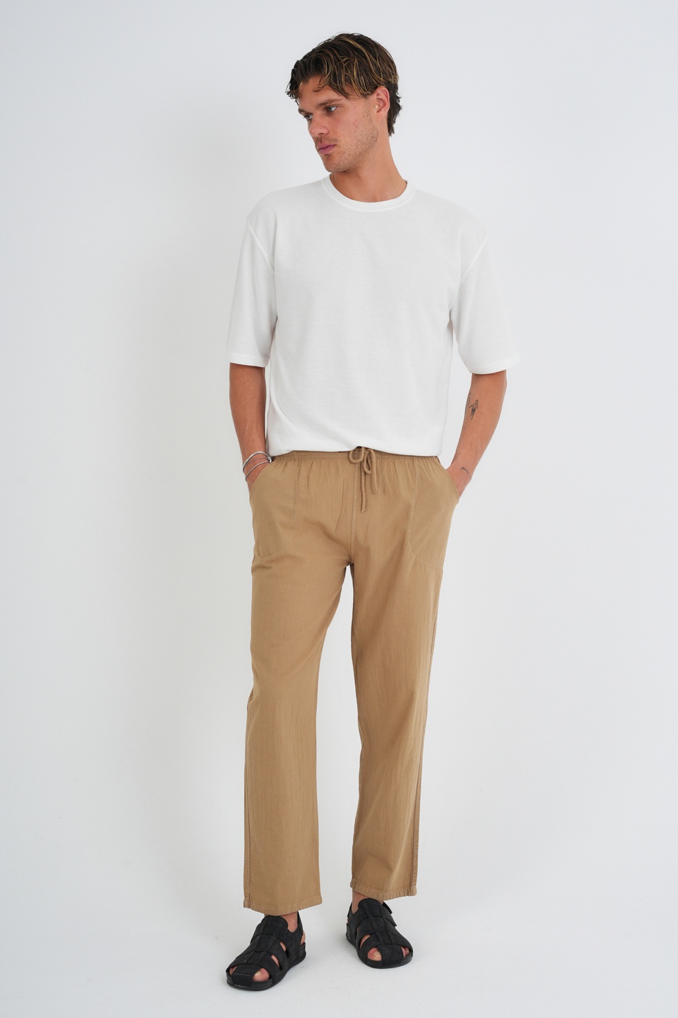 Erkek Yazlık Rahat Kalıp %100 Pamuk Keten Görünümlü Pantolon